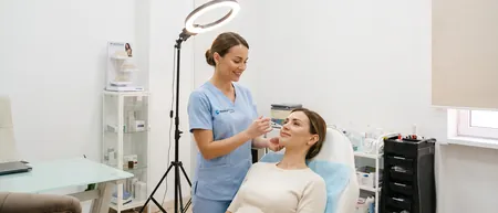 Medical Time Belgrad'da hyaluronik dolgu işlemi