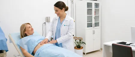 Belgrad'daki Medical Time hastanesinde dahiliye uzmanı muayenesi