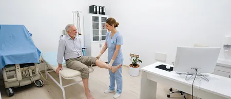 Medical Time Hastanesi'nde (Belgrad) kardiyovasküler cerrah muayenesi