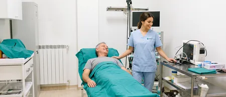 Belgrad'daki Medical Time Hastanesi'nde polip alınması