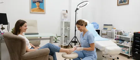 Medical Time Hastanesi'nde (Belgrad) batık tırnak ameliyatı